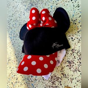 Minnie Mouse ear hat